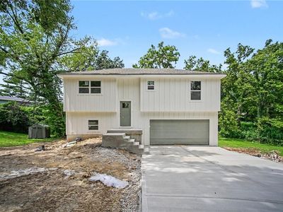 3008 N 48th Ter