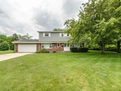 1211 W Marion Rd