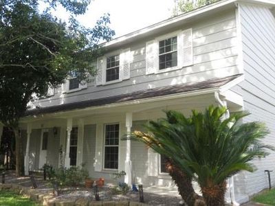831 Baronridge Dr