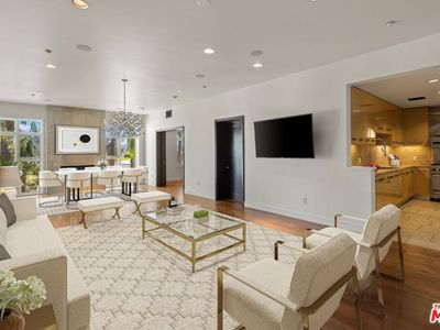 447 N Doheny Dr APT 305