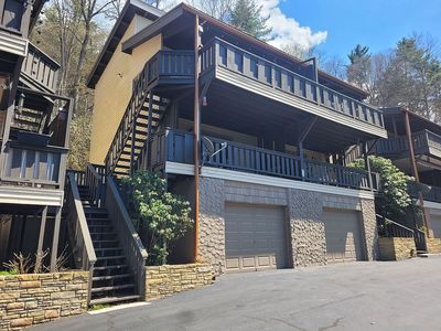 145B Hawks Nest Ln
