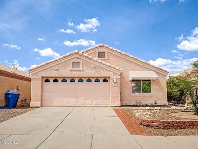 2276 W Silver River Way