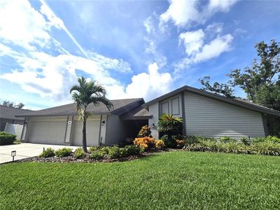 2694 REDFORD COURT W