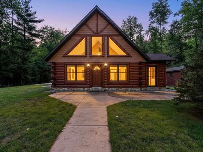N11909 Menominee Shores Dr