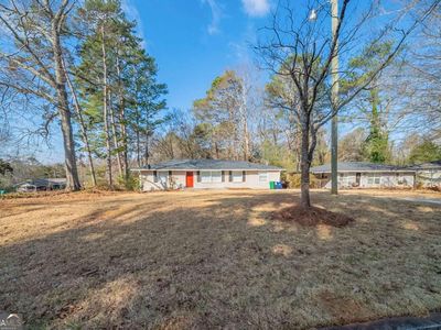 1433 Dennis Dr