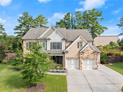 740 Lanshire Dr