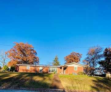 4 Parkview Dr
