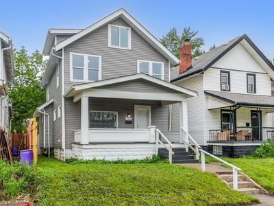 719 Seymour Ave