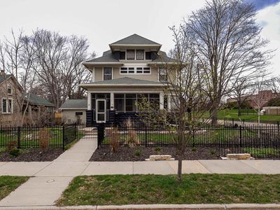 1324 WASHINGTON AVENUE