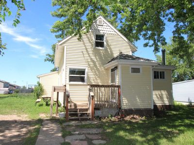 Property at 207 1st Ave N, Glenburn, ND