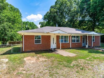 302 Churchill Cir #304