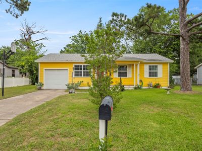 880 Volney Dr