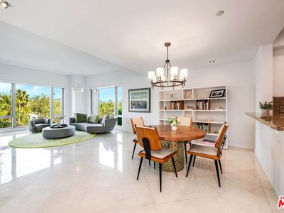 10727 Wilshire Blvd APT 502
