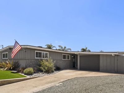 825 Hickory Ct