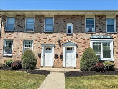 10 Wayne Ter APT 8