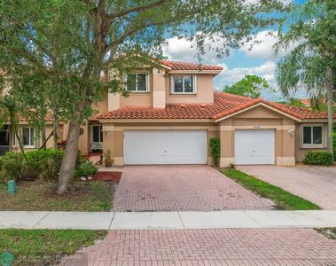 5664 NW 125th Ave