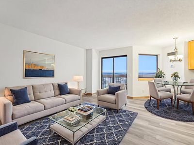 78 10th St E UNIT 2409