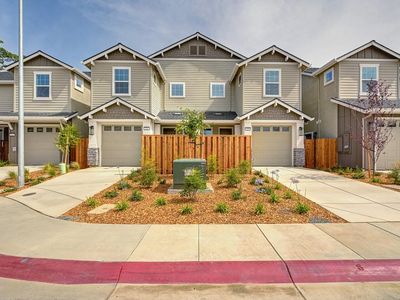 221 Chico Pl