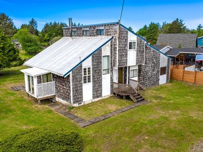 257 Point Brown Avenue SW