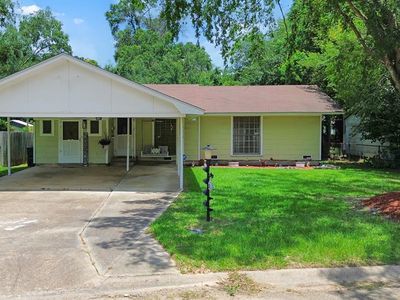 845 Singapore Dr