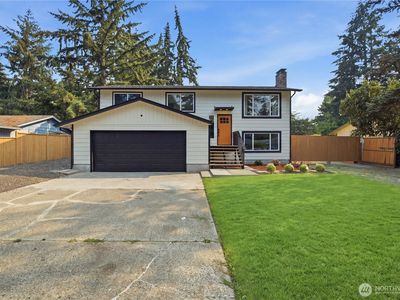 8829 Skokomish Way NE