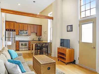 800 Cottageview Dr STE 317