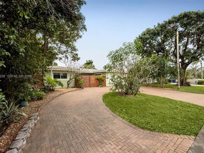 1734 W Las Olas Blvd