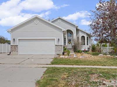 5820 W Premier Ln