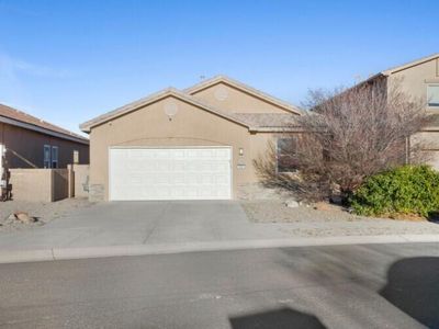 932 Kipuka Dr NW
