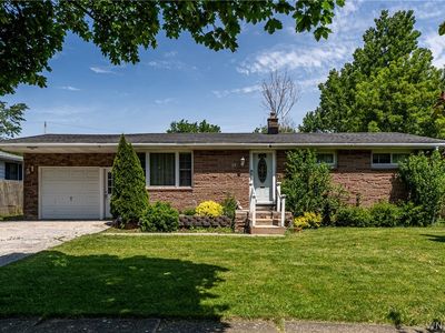 15 Hillcrest Dr