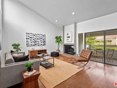 1887 Greenfield Ave APT 303