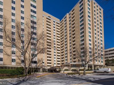 4601 N Park Ave APT 815Q
