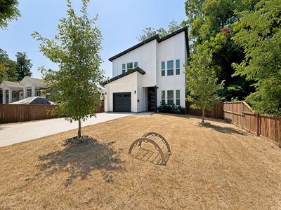 1114 E Woodin Blvd