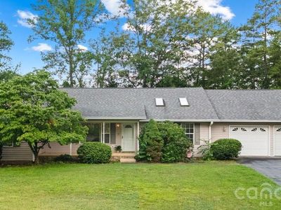 27 Red Maple Dr