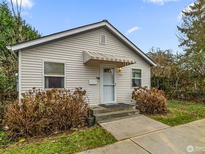 335 N Madison Street