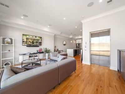 3305 Pleasant Ave #2