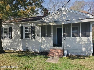 884 DETROIT Street