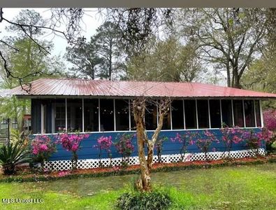 10201 Johns Bayou Rd