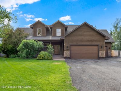 8180 Cutthroat Ln