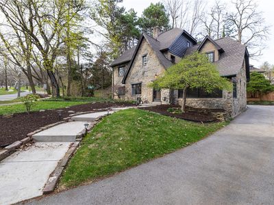 86 Chadbourne Rd