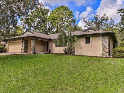 6 Shumard Ct N