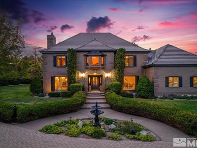 2424 Manhattan Dr
