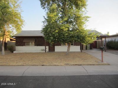 6720 W MEDLOCK Drive