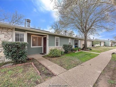2800 Longmire Dr APT 13