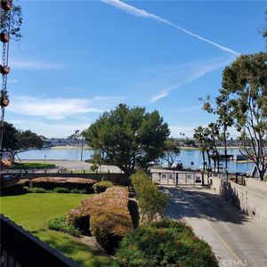 5201 Marina Pacifica Dr S