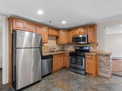 1930 Aldrich Ave S #C001