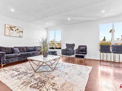 6155 Reseda Blvd UNIT 4