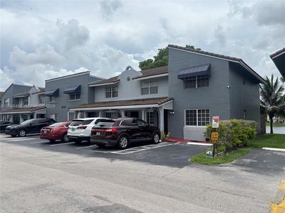 6910 NW 173rd Dr APT 1008