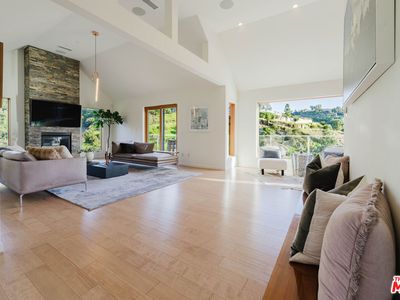 10110 Cielo Dr