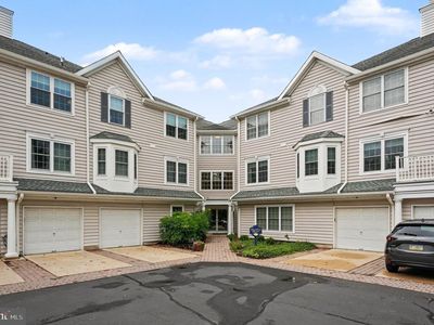42 W College Ave APT 322